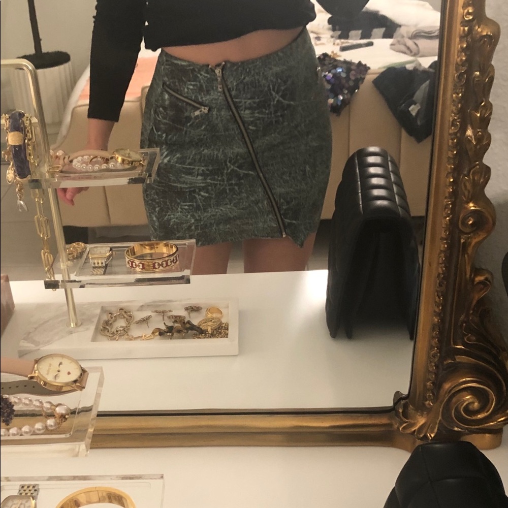 Faux leather Guess skirt